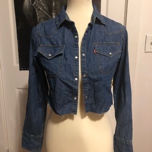 Levi’s cropped jacket
